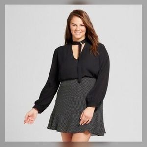 Long choker blouse ❗️LIKE NEW❗️